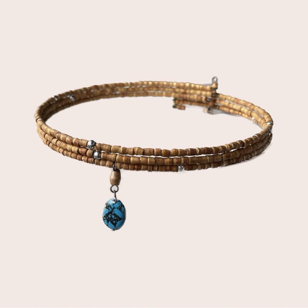 Vintage choker with turquoise pendant